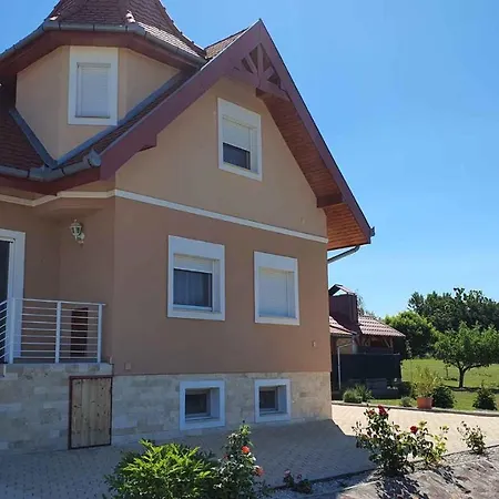 In - Balaton 19917 Prázdninový dům Siófok