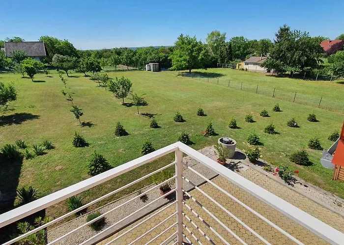 Ferienhaus In - Balaton 19917 Siófok